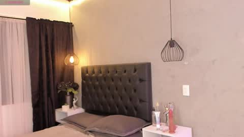 Isabella Nowa online show from March 17, 12:09 pm