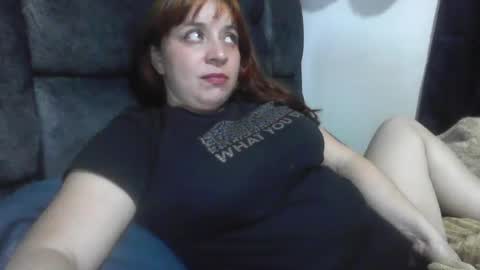 isabellaa_hills_ online show from July 16, 2:16 am
