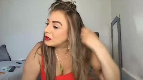 Isabella online show from April 25, 7:33 am