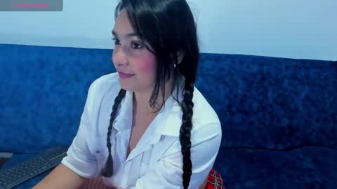 isagiraldo online show from April 18, 1:46 pm