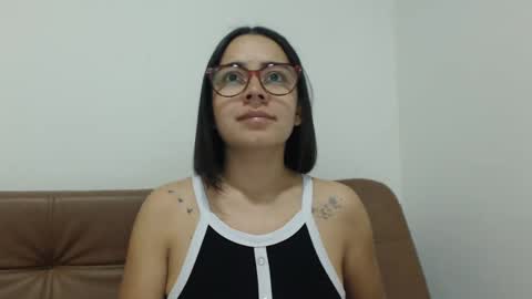 Emma online show from October 19, 1:40 am