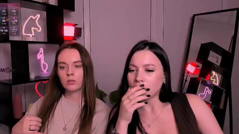 isla_dior online show from November 10, 4:46 pm