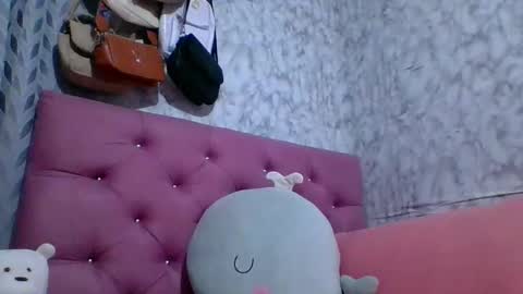 Issa online show from February 28, 1:05 am