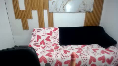 Snapshot of issa_voss chatting on October 2, 5:51 pm issa voss online show from October 2, 5:51 pm