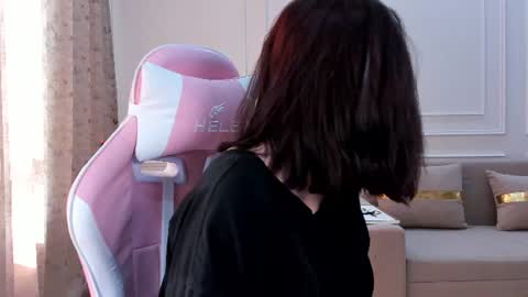 Yui online show from July 10, 11:10 am