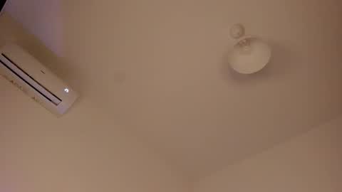 Isabella online show from October 30, 4:30 pm