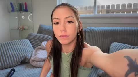 itscaylawatsun online show from March 6, 11:20 pm