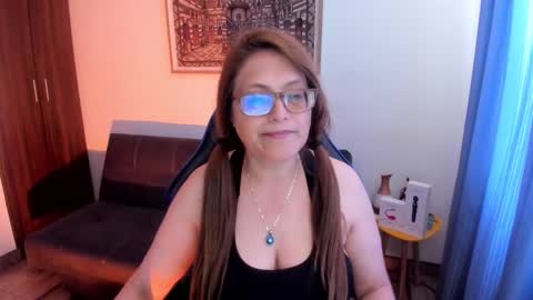 IVETTE online show from February 10, 1:58 pm