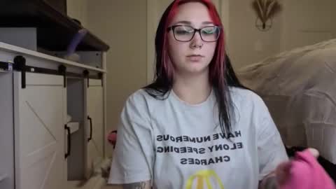 ivey jade online show from November 18, 4:02 am