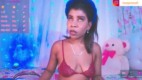  Ivon  Miss Jones  online show from November 19, 3:06 am