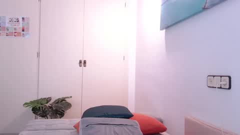 Snapshot of ivonne_hilton chatting on January 22, 9:13 am Ivonne online show from January 22, 9:13 am