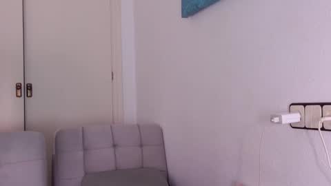 Snapshot of ivonne_hilton chatting on February 19, 9:06 am Ivonne online show from February 19, 9:06 am