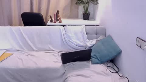 Snapshot of ivonne_hilton chatting on October 3, 9:47 am Ivonne online show from October 3, 9:47 am
