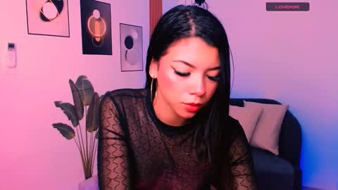Snapshot of ivonyrose_ chatting on September 12, 8:27 pm Ivony Rose online show from September 12, 8:27 pm