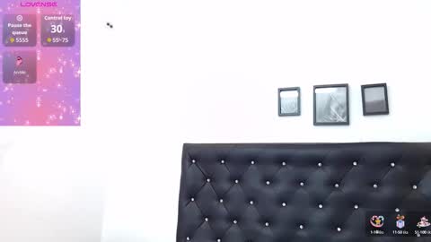 ivorynoir online show from September 19, 1:32 pm