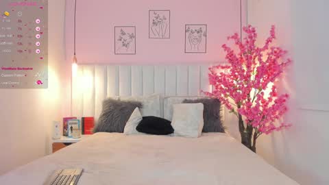 maria  online show from February 26, 12:41 am