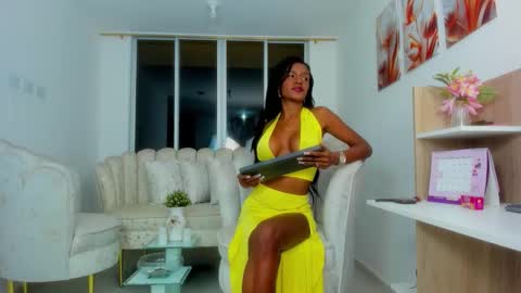 Snapshot of ivyjackson2 chatting on October 18, 11:39 pm Adriana Independent Model online show from October 18, 11:39 pm