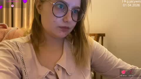 jacywinslat online show from April 1, 2:25 pm