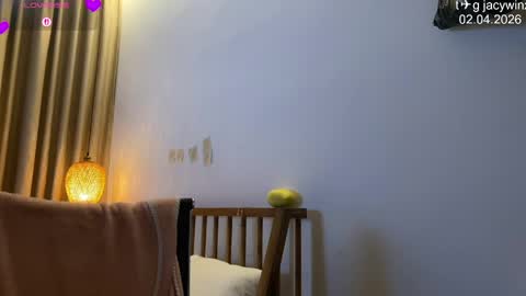 jacywinslat online show from April 2, 2:58 pm