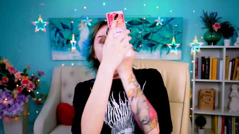 jade_castle online show from January 6, 2:25 pm