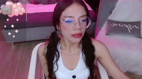 Snapshot of jade_storm_ chatting on February 22, 8:59 pm JADE online show from February 22, 8:59 pm