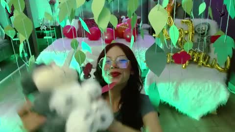 Snapshot of jade_storm_ chatting on October 15, 8:44 pm JADE online show from October 15, 8:44 pm