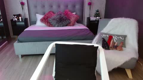 Snapshot of jade_storm_ chatting on January 10, 8:15 pm JADE online show from January 10, 8:15 pm