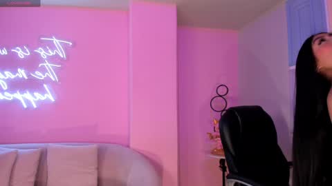 JADE EVANS online show from January 16, 5:55 pm