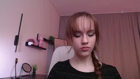 jamie_chung online show from April 6, 3:06 am