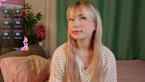 Jennifer  online show from September 28, 4:45 pm