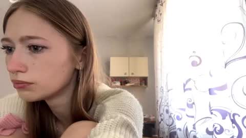 Kate online show from June 18, 9:14 am