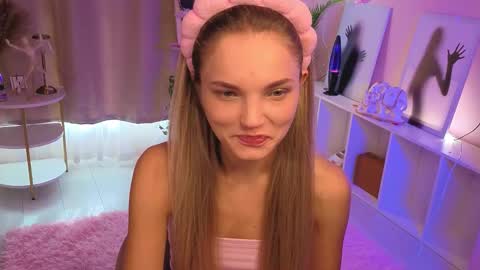 Snapshot of janewirtz chatting on October 17, 6:27 am Hi Im Alice and here youll find something online show from October 17, 6:27 am