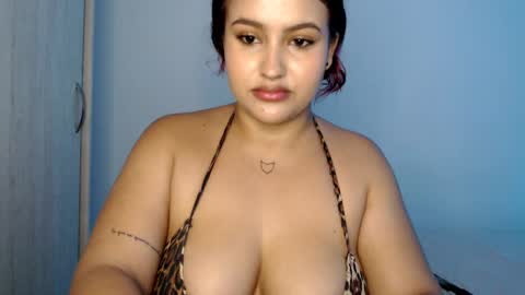 Snapshot of janne_1 chatting on February 6, 12:00 am Janne online show from February 6, 12:00 am