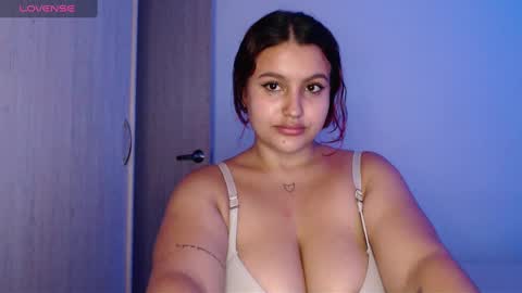 Snapshot of janne_1 chatting on February 23, 12:04 am Janne online show from February 23, 12:04 am