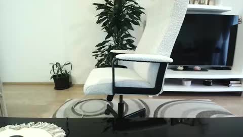 jaqueline88 online show from February 24, 6:45 am