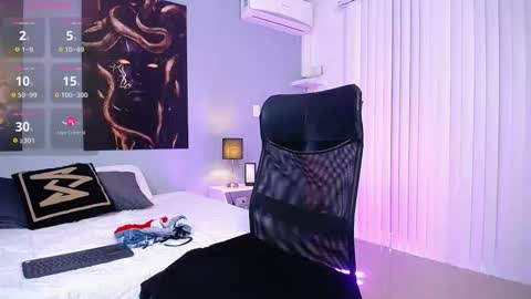 Instagram jasminecampbell1  online show from October 23, 10:16 pm