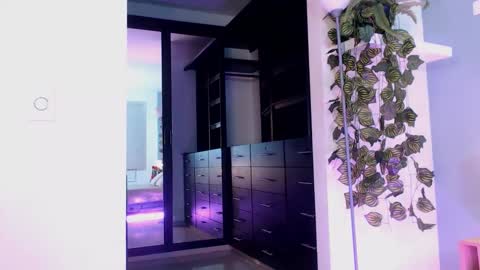 Instagram jasminecampbell1  online show from November 11, 9:12 pm