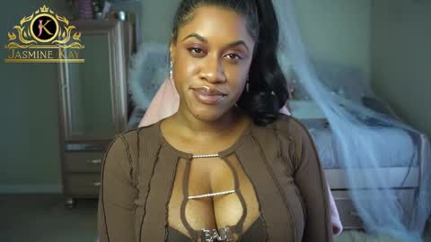 JasmineKay online show from October 11, 6:32 pm