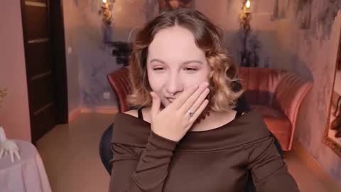 Jasmine online show from October 4, 5:13 am