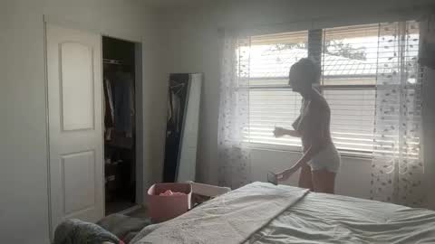 Jasmine Tate online show from February 17, 2:16 pm