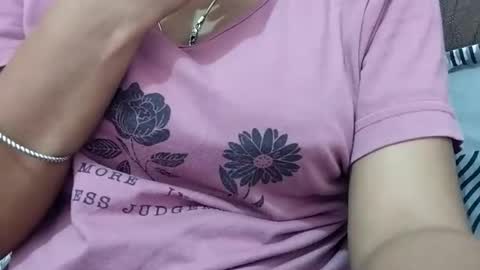 jasspreettt online show from May 28, 3:04 am