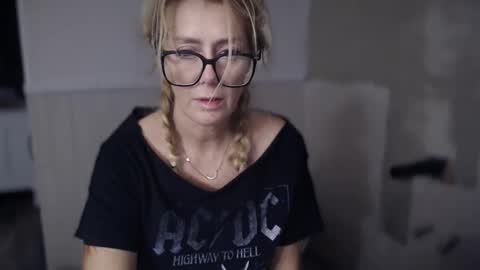 JAV online show from December 1, 7:12 am