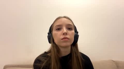 Isabella Rose online show from March 10, 3:27 pm