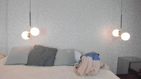 JAZLIN ANGELS online show from April 19, 6:46 am