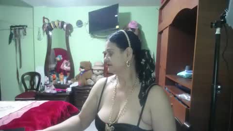 jazmim online show from November 18, 2:29 pm