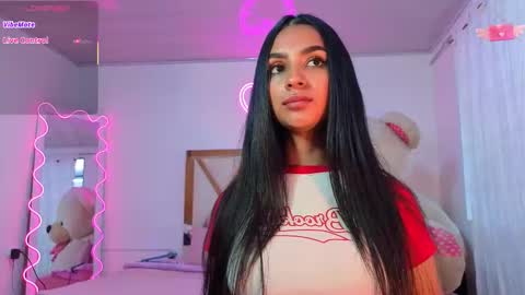 Snapshot of jazmin_tay chatting on September 18, 12:15 pm Jazmin online show from September 18, 12:15 pm