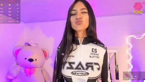 Jazmin  online show from October 21, 11:47 am