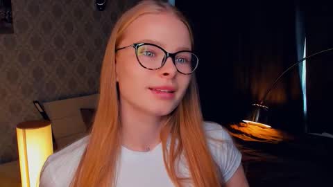 Jenny online show from October 10, 7:13 am