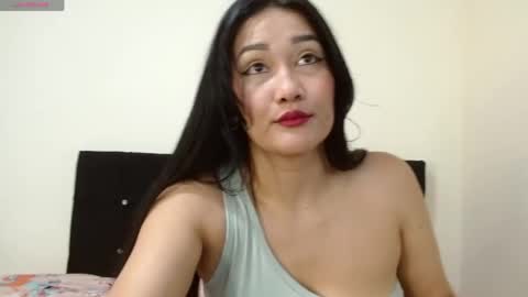 jade online show from April 10, 12:11 pm