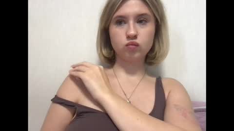 Inna  online show from November 11, 7:38 am